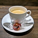 創作イタリアン Gemelli - リンツのチョコを特別にいただきました♪常連なので(^o^;)