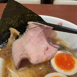 酒肴場 屯 - 低温調理のカタロースチャーシューはしっとり食感で美味！