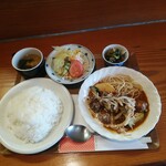 キッチンエム - 日替りランチミートボール定食ライス大盛り