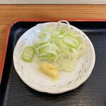 そば処 大和 - 薬味のアップ