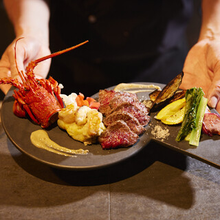 A restaurant where you can enjoy rare natural spiny lobster dishes at an affordable price in Tokyo.