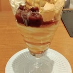 ミルク&パフェ よつ葉ホワイトコージ - 