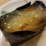 回転寿し トリトン - タコの子に醤油。