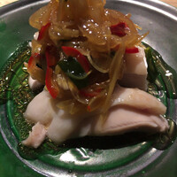 旬華 なか村 - 蒸し鶏のもも肉