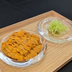 日本料理 TOBIUME - 紫うにだったかな？とボイルした蕗