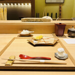 日本橋 蕎ノ字 - ◎カウンター席の設え