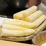 日本橋 蕎ノ字 - ◎太くて美味そうなホワイトアスパラ！