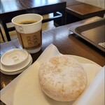 スターバックス・コーヒー - ドリップコーヒー・マラサタカスタードクリーム