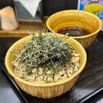 なぜ蕎麦にラー油を入れるのか。 - 