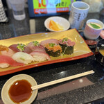 独楽寿司 - 限定握り　味噌汁　茶碗蒸し　フルーツ