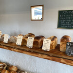 天然こうぼぱん とことこ - 食パン系は、ココでは、あんまし買わない嫁さんです‼︎