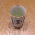 Yaki Zakananiku Semmon Shokudokoro Shiroganeya - お茶