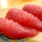 廻鮮寿司 塩釜港 - サービスで出していただいた生かつお