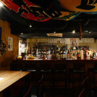 渋谷駅5分 18時～朝5時（L.O.4時）まで営業中。気軽なカウンター席で裏メニューを楽しんでみてはいかが？