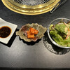 ぴこぴこ精肉店 - 上カルビ&上ロースランチ　味噌ダレ、キムチ、サラダ