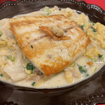 ODETTER - 今日のメインは魚にしたくて、スズキのポワレです。ガーリックが効いていて、お魚もふんわりジューシー。当たり前に美味