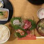 丸重 - お刺身3点盛り合わせ定食¥1200