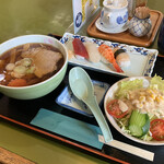 Houmu Ran - 《ランチサービスメニュー》にぎり寿司(セレクト)＋ラーメン(セレクト)＋ミニサラダ 950円　