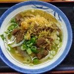喰うかい - 牛すじうどん 500円(税込)(2023年5月2日撮影)