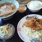 Juraku - ラーメンと焼き肉セット 980円