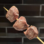 YAKITORI 燃 es - 丁寧に磨かれた大玉のズリはサクじゅわ♫