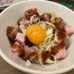 麺や 鳥の鶏次 - ＼(=^‥^)/’`レアチャーシュー丼