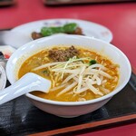 中国家庭料理 上海や - ミニ担々麺（日替わりランチ）
