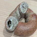 内橋 BREAD SHOP STUDIO - シトロンホワイトショコラ feat. ベルガモットピスタチオ（カット）