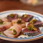 ZARUBAKU - 2023.5 ヒラマサ青唐辛子醤油漬け乗せ、ソウダガツオ野蒜醤油漬け乗せ