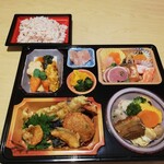 旬彩和創　清水亭 - 持ち帰り会席弁当2500円の一例