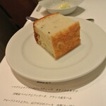 リストランテ カノフィーロ - 今日も美味しい手作りフォカッチャ