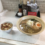 麺屋 久兵衛 - ラーメンと飯