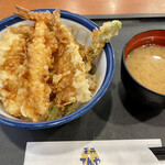 Tendon Tenya - こちらは普通盛り¥560です。