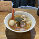 支那そば なかじま - 味玉ワンタン蕎麦　醤油　普通味