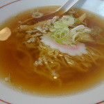 札幌屋台ラーメン - 日替わり定食（実物。半ラーメン。サンプルよりかなり寂しい印象）