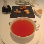 ナチュール・エ・サンス - 飲み物とプティフール