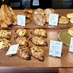 丹青 - 陳列右側