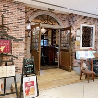 レオーネ・マルチアーノ - 入口