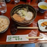 Michinoeki Hidakaidou Nagisa - なぎさ定食（山菜そば）