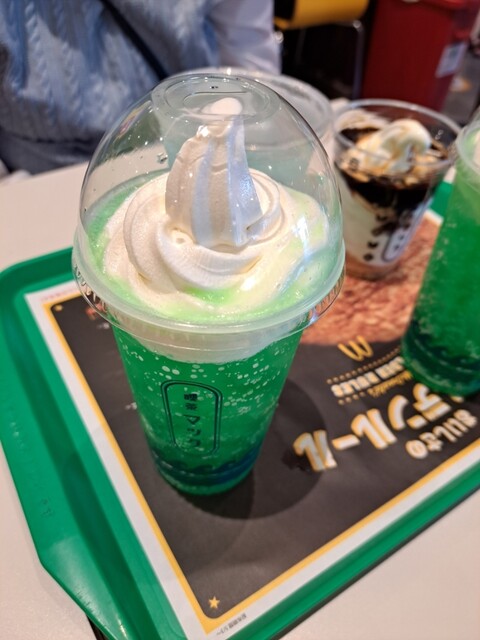 McDonald's 中サイズ ソフトドリンク 緑色 マクドナルド 富士見ららぽーと店 （McDonald's） - 鶴瀬/ハンバーガー