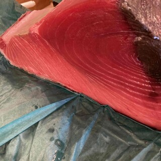 マグロには一切妥協なし。仕入れ先は豊洲市場の仲卸『やま幸』