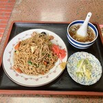 吉田屋 - ソース焼きそば770円