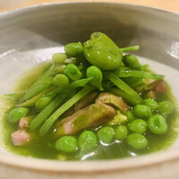 灯りの食邸 コカジヤ - ③ プレノワール（= 榛名黒鶏）+ 根セロリ + グリーンピース + ほうれん草 + 空豆