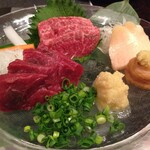 馬肉バル 新三よし - 