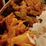 月と太陽 - 月と太陽のダルバート　タルカリ