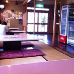 こま食堂 - 店内