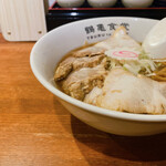 鶴亀食堂 - スープはやや塩分濃い目で、雪国に来たなと感じました。