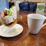 Kafe fuxu - プリンアラモード＆ホットコーヒー