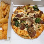 ドミノ・ピザ - 料理写真:炭火焼きビーフ+チキンナゲット3P+ポテトフライ100g(持ち帰りで1,270円)