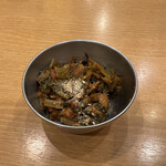 大阪焼肉・ホルモン ふたご  - 名物！！半殺しキムチ　480円